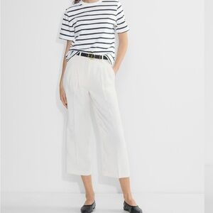 Aritzia White Cropped Ankle Pants
